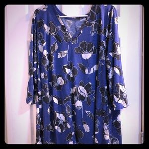 Blue flower print shirt. NWOT size 18/20